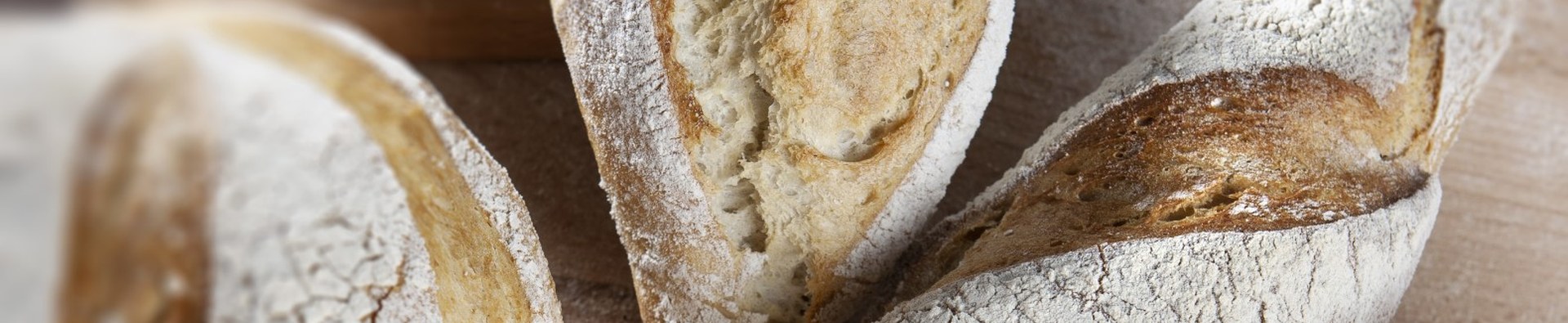 <strong>Bread</strong> <strong>solutions</strong> for small and industrial <strong>bakeries</strong>