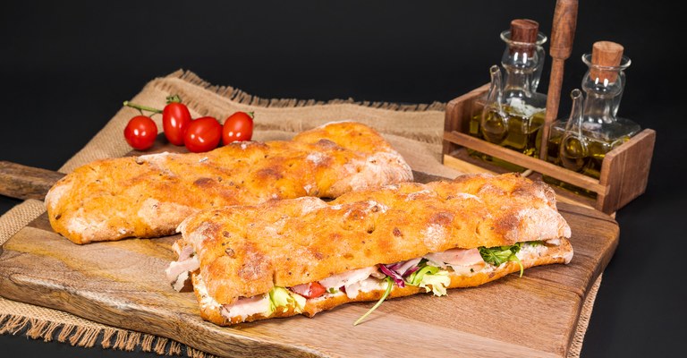 <span><strong>Pinsa Tomato</strong></span>
<span/>