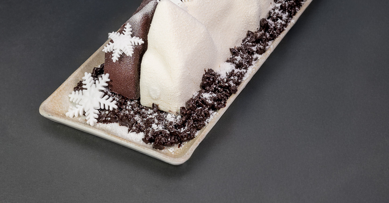 <strong>Winter Mountains<br/><br/></strong>