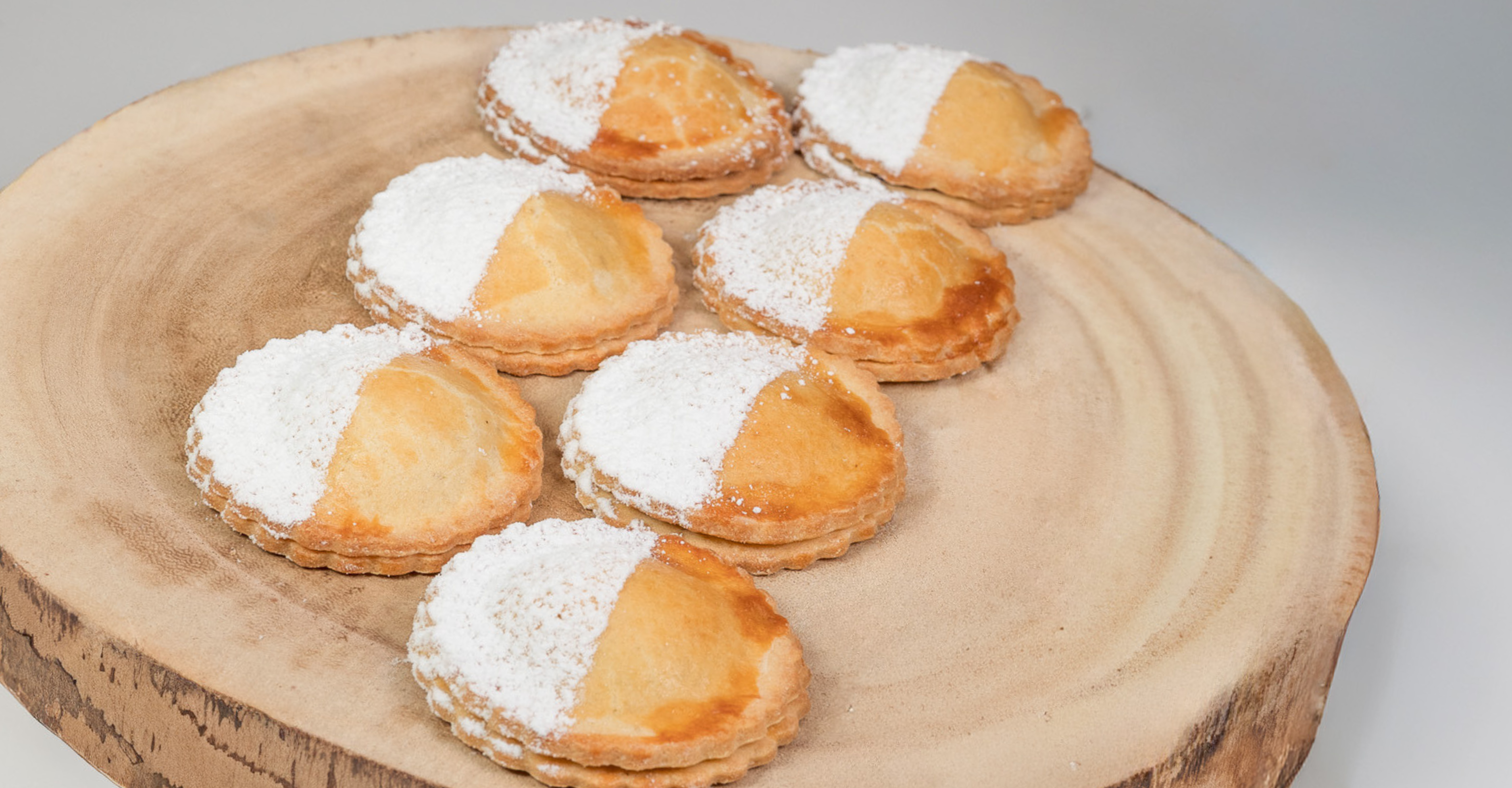 <span>Raspberry&amp;Lemon <strong>Cookie</strong></span>
<span/>