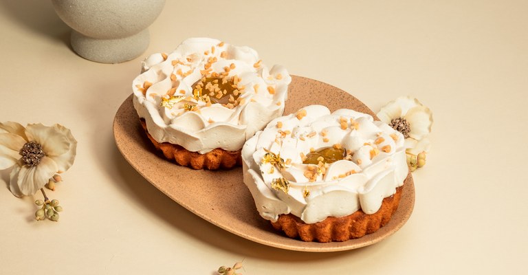 <strong>Nocciola &amp; Toffee Velvet Tart.</strong>