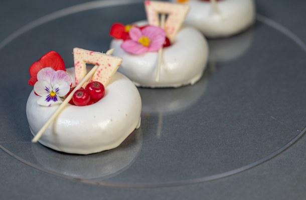 Donut Cake