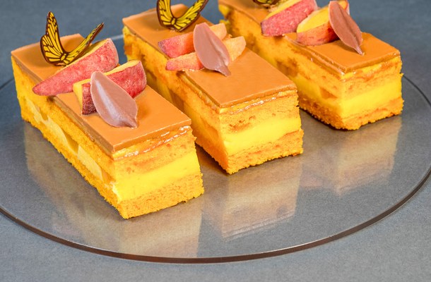 Mini Peach&Orange Cake