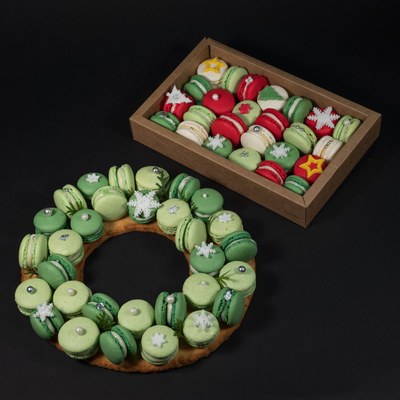 Festive Macarons