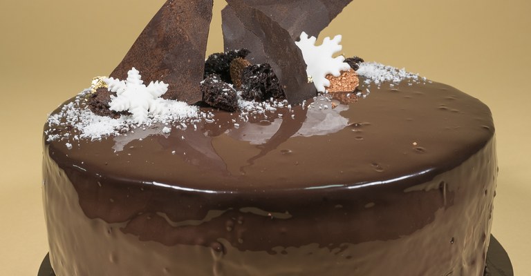 <span>Winter Wonderland </span><strong>Cake</strong> <span>Winter Wonderland </span><strong>Cake</strong>